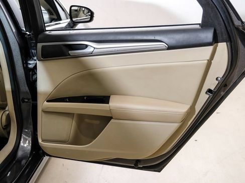 Used 2014 Ford Fusion SE FWD image 55