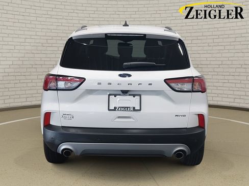 Used 2022 Ford Escape SEL image 6