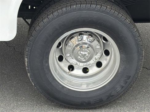 New 2026 RAM 3500 Tradesman w/ Chrome Appearance Group image 18