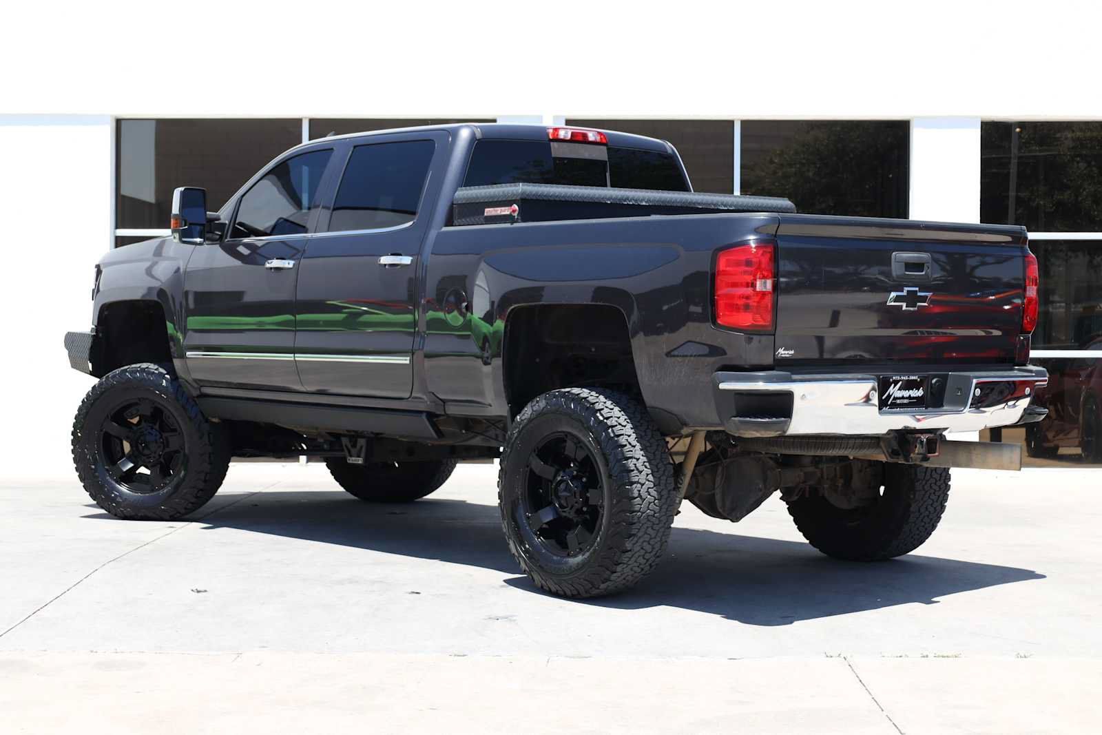 Used 2015 Chevrolet Silverado 2500 LTZ w/ Duramax Plus Package AWD/4WD image 10
