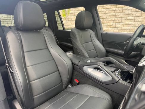 Used 2023 Mercedes-Benz GLS 450 4MATIC image 33