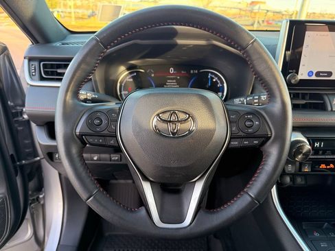 Used 2023 Toyota RAV4 SE image 13