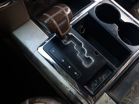 Used 2011 RAM 1500 Laramie Longhorn RWD image 42