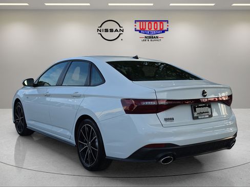 Used 2025 Volkswagen Jetta GLI Autobahn FWD image 4