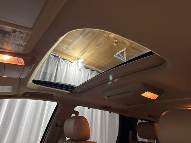 Used 2015 Toyota Sequoia Platinum AWD/4WD image 6