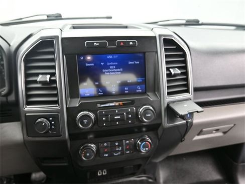 Used 2020 Ford F150 XLT w/ Equipment Group 302A Luxury image 11