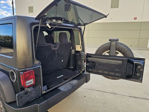 Used 2014 Jeep Wrangler Sport AWD/4WD image 23