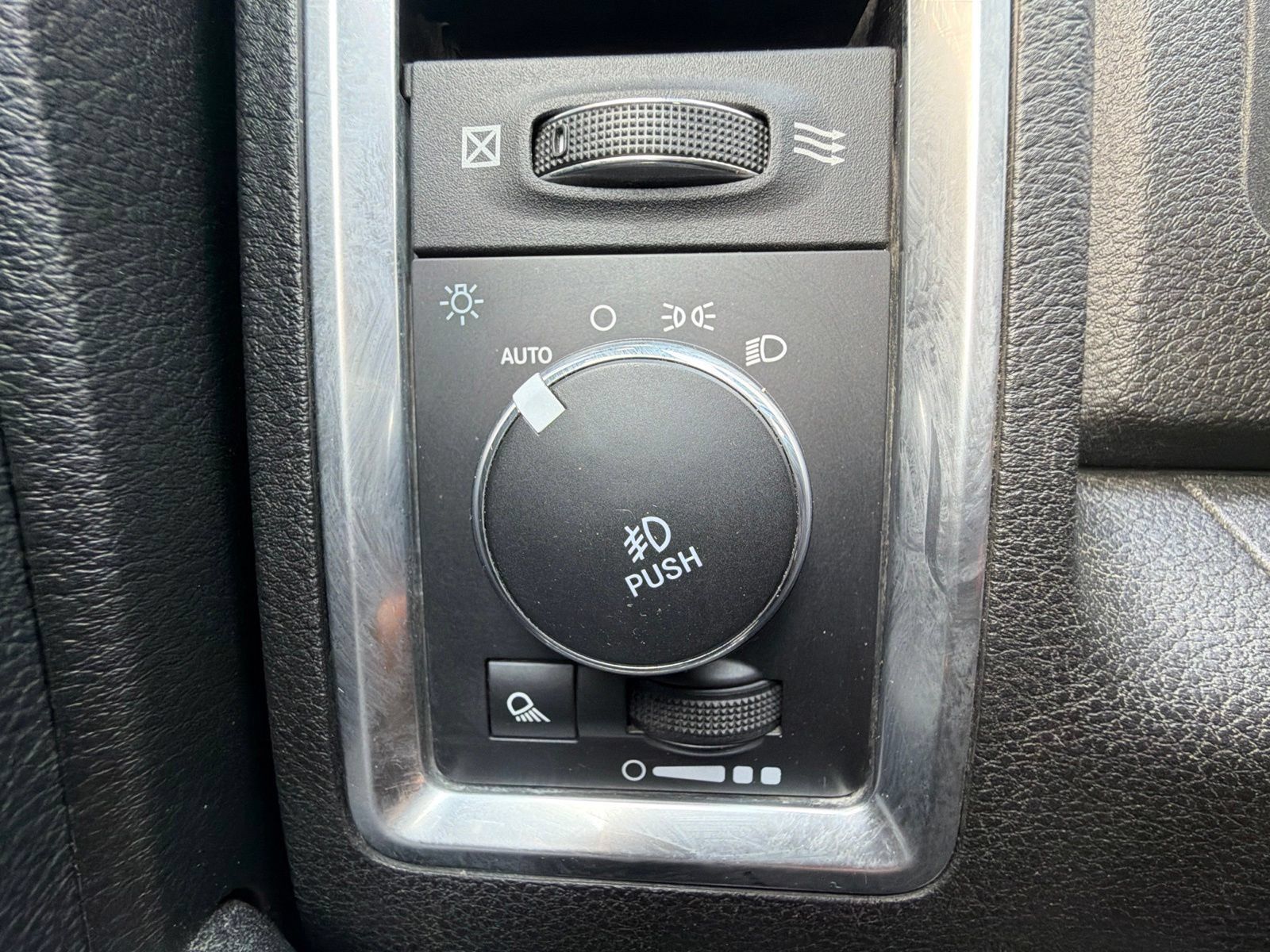 Used 2021 RAM 1500 Warlock w/ Electronics Group AWD/4WD image 16