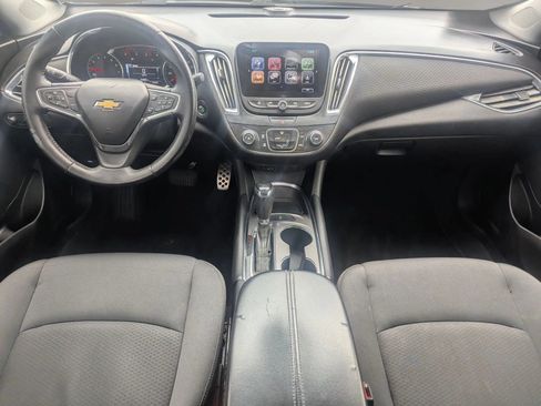 Used 2017 Chevrolet Malibu LT FWD image 11