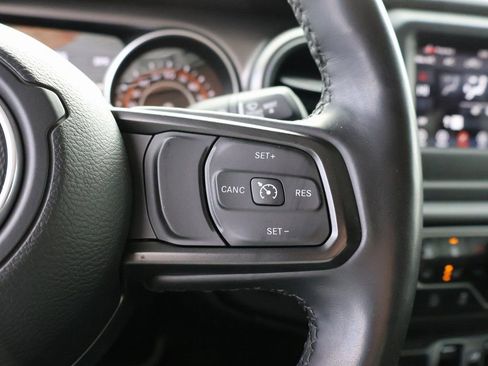 Used 2022 Jeep Gladiator Sport image 27