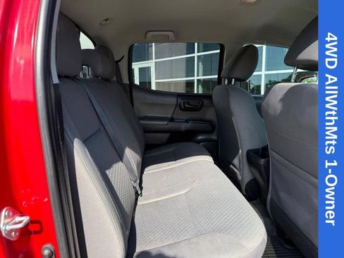 Used 2023 Toyota Tacoma SR AWD/4WD image 12