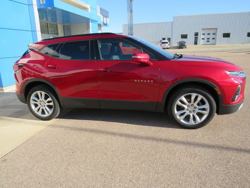 Used 2021 Chevrolet Blazer LT AWD/4WD image 12