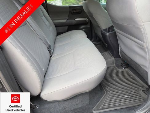 Used 2022 Toyota Tacoma SR5 RWD image 17