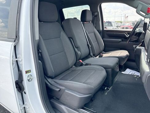 Used 2025 Chevrolet Silverado 2500 LT AWD/4WD image 25