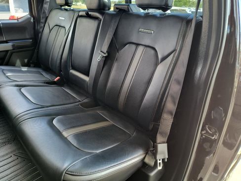 Used 2018 Ford F150 Platinum w/ Equipment Group 701A Luxury AWD/4WD image 26