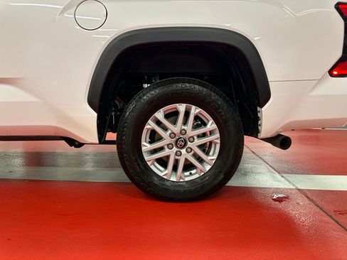 Certified 2025 Toyota Tundra SR5 w/ SR5 Premium Package image 25