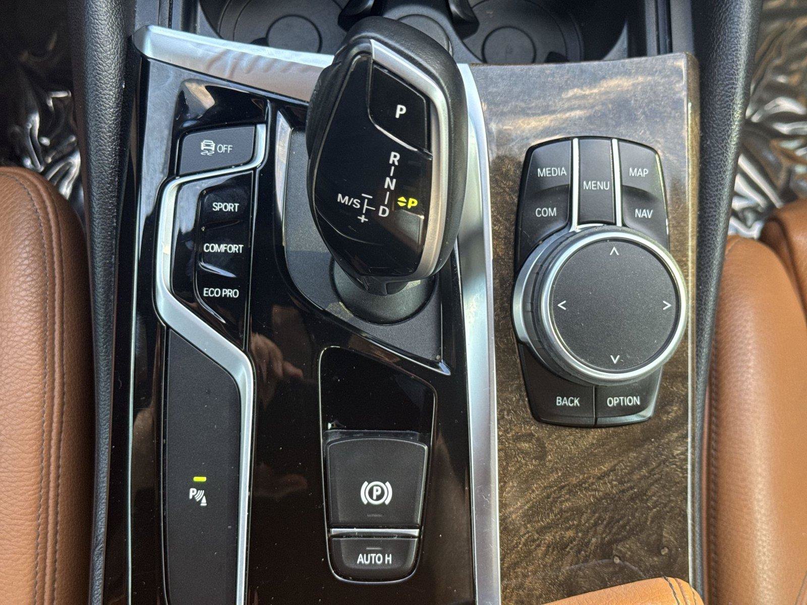 Used 2019 BMW 540i w/ Convenience Package RWD image 13