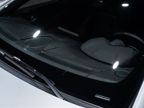 Used 2019 Aston Martin V8 Vantage Coupe RWD image 58