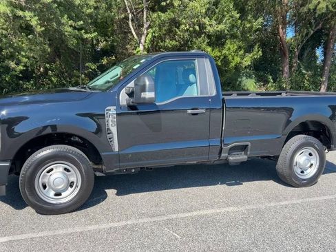 Used 2024 Ford F350 XL w/ Camper Package image 35