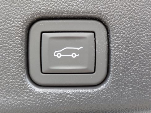 New 2026 Chevrolet Traverse LT FWD image 8