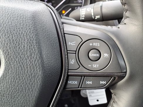 Certified 2023 Toyota Camry SE image 16