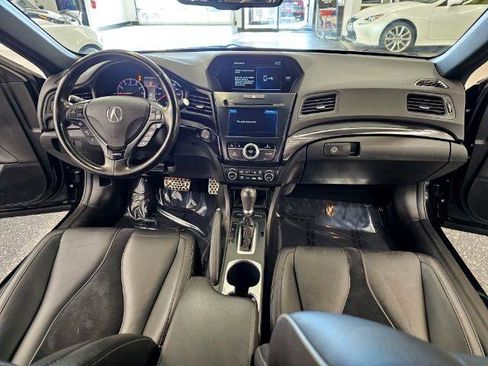 Used 2022 Acura ILX image 9