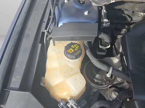 Used 2019 Lincoln MKZ Premiere image 35