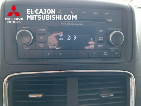 Used 2015 Dodge Grand Caravan American Value Package w/ UConnect Hands-Free Group image 14