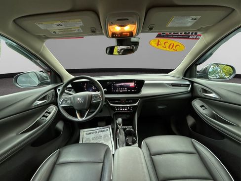 Used 2024 Buick Encore GX Avenir image 26