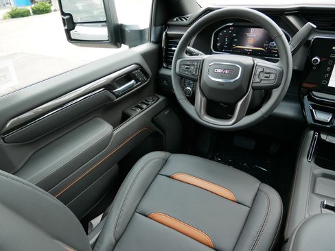 New 2026 GMC Sierra 3500 AT4 w/ AT4 Premium Plus Package AWD/4WD image 13