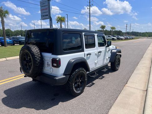 Certified 2022 Jeep Wrangler Unlimited Sport AWD/4WD image 6
