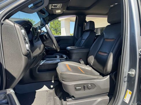 Used 2021 GMC Sierra 1500 AT4 w/ AT4 Premium Package AWD/4WD image 10