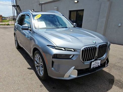 Used 2023 BMW X7 xDrive40i image 2