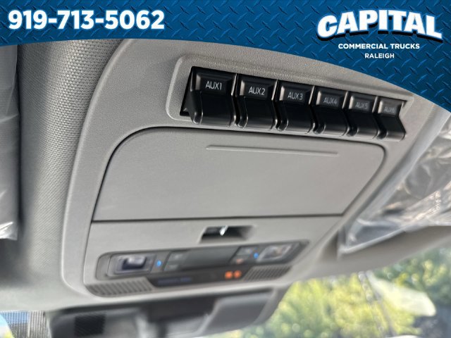 New 2026 Ford F550 4x4 Crew Cab image 34