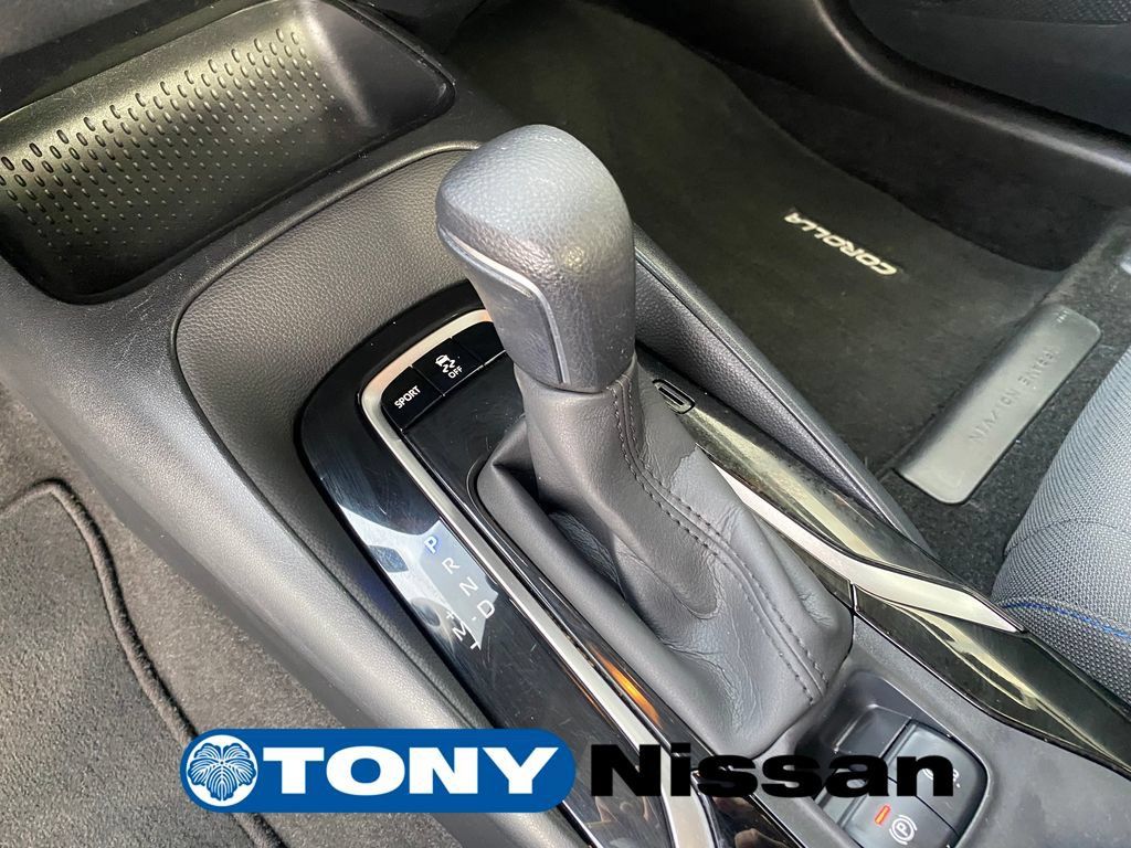 Used 2021 Toyota Corolla SE w/ Carpet Mat Package (TMS) FWD image 17