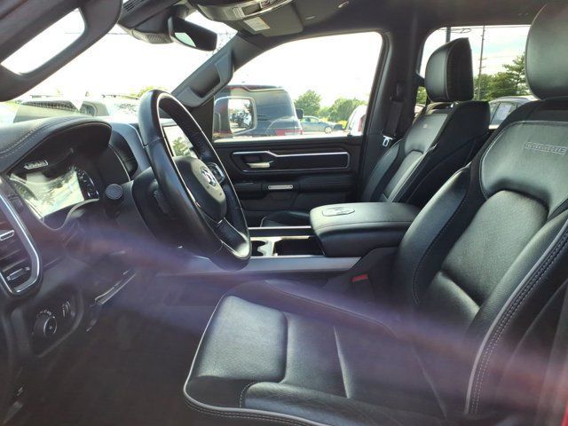 Used 2024 RAM 1500 Laramie AWD/4WD image 25