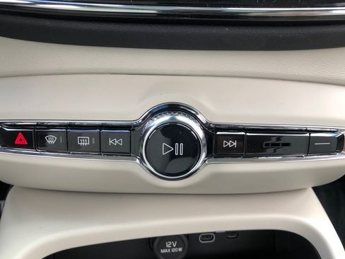 New 2026 Volvo XC40 B5 Ultra w/ Protection Package Premier image 25