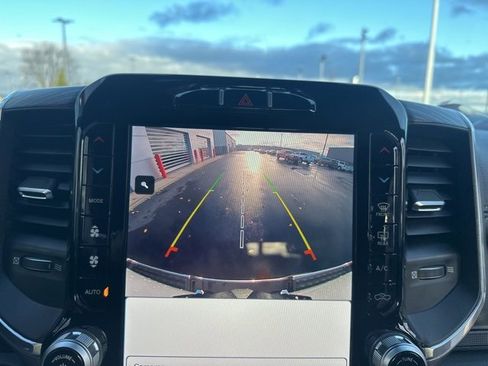 Used 2023 RAM 1500 Laramie image 32