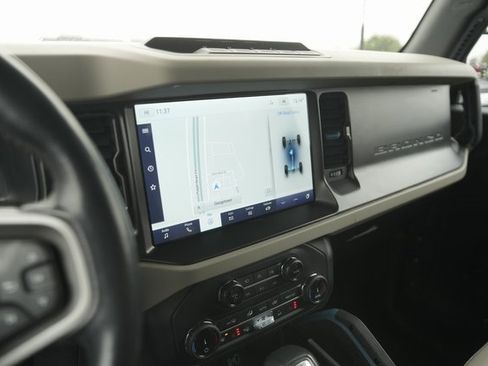 Certified 2022 Ford Bronco Wildtrak image 25