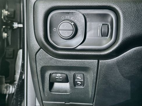 Used 2023 RAM 1500 Big Horn AWD/4WD image 15