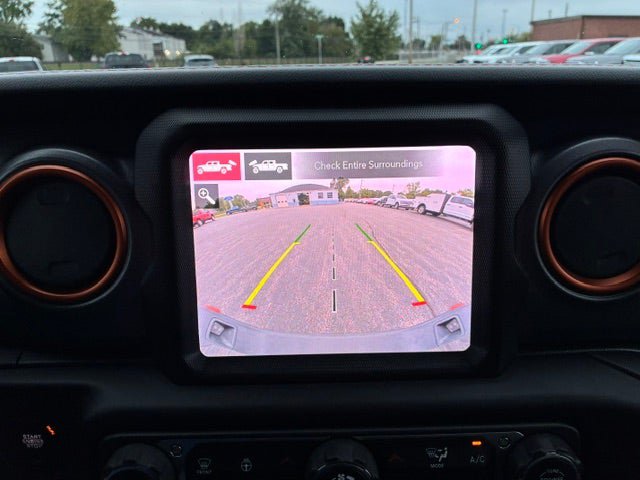 Used 2020 Jeep Gladiator Mojave AWD/4WD image 22