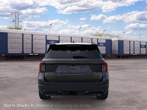 New 2026 Ford Explorer ST-Line RWD image 5