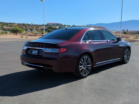 Used 2017 Lincoln Continental Reserve AWD/4WD image 3
