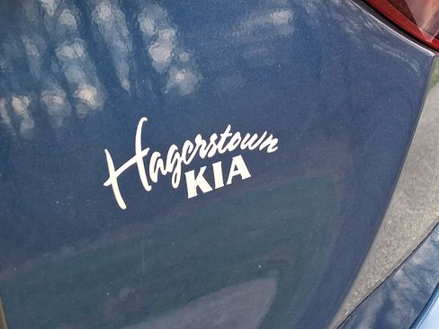 Used 2016 Hyundai Elantra SE image 30