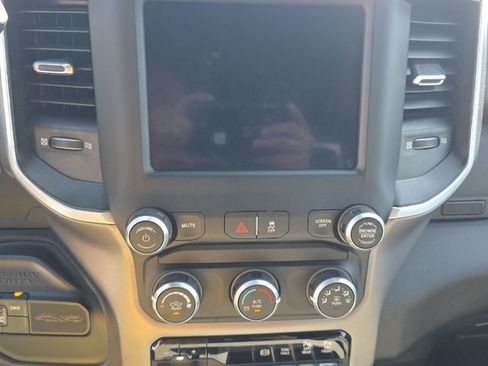 Used 2023 RAM 2500 Big Horn w/ Level 1 Equipment Group AWD/4WD image 8