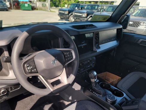 New 2025 Ford Bronco 4-Door image 11