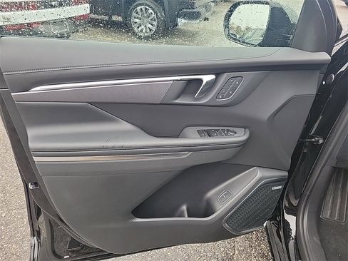 New 2025 Buick Enclave Sport Touring w/ Power Package image 8