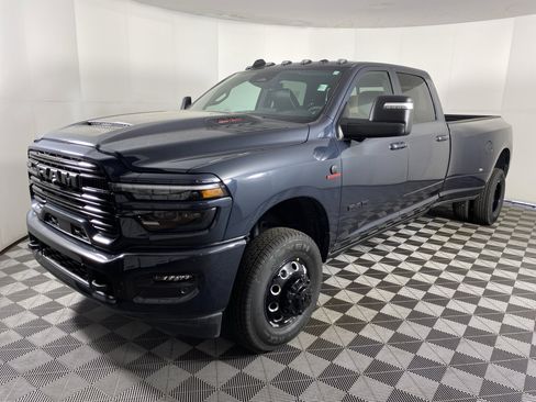 New 2026 RAM 3500 Laramie AWD/4WD image 12