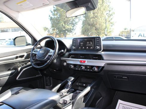 Used 2021 Kia Telluride LX FWD image 23
