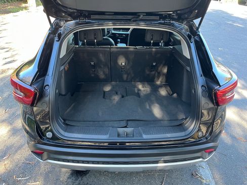 Used 2025 Chevrolet Trax LT image 29